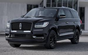 Lincoln Navigator Monochromatic Package '2019